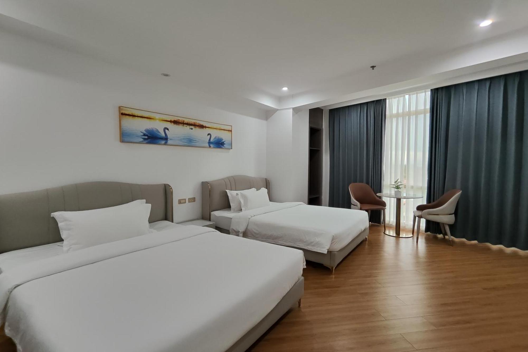 Mactan Grand Golden Near Airport Hotel